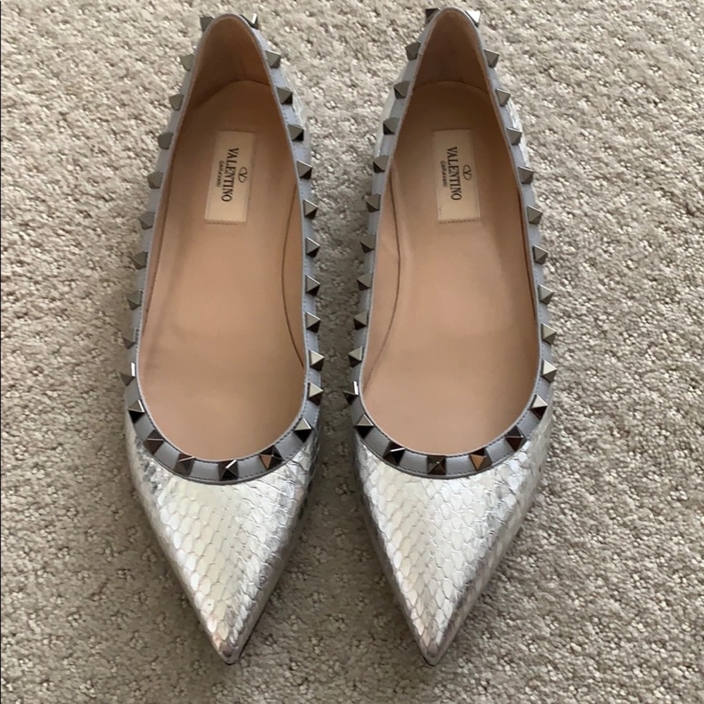 Valentino Garavani Silver Snakeskin Rockstud Flats